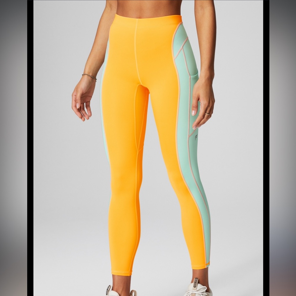 Fabletics Motion365 leggings in DESERT SUN/MISTY BAY/PEACH KISS size Large